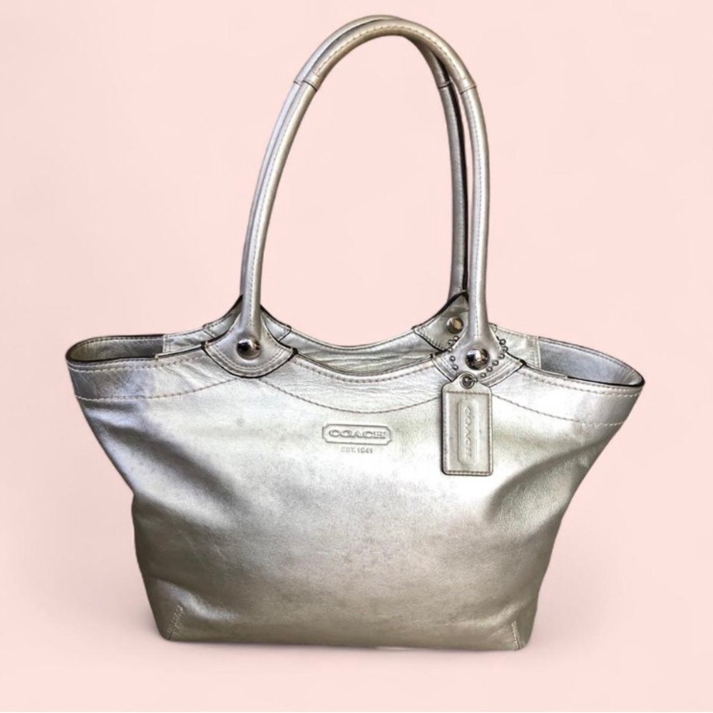 Coach Handbag Purse No# H0982-F14384 Silver metallic Bright colored inside